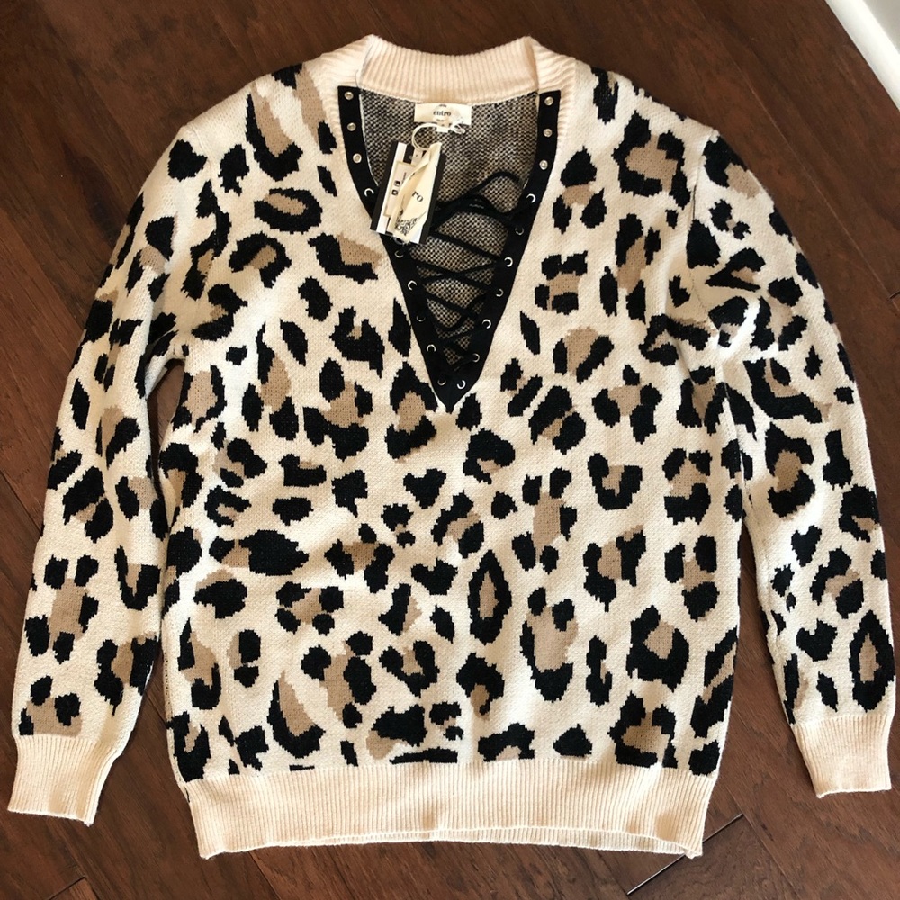Leopard sweater size small